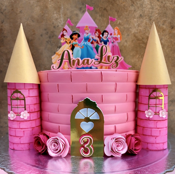 bolos doces artesanais kelly bueno confeitaria bolo confeitado princesas uberlandia MG